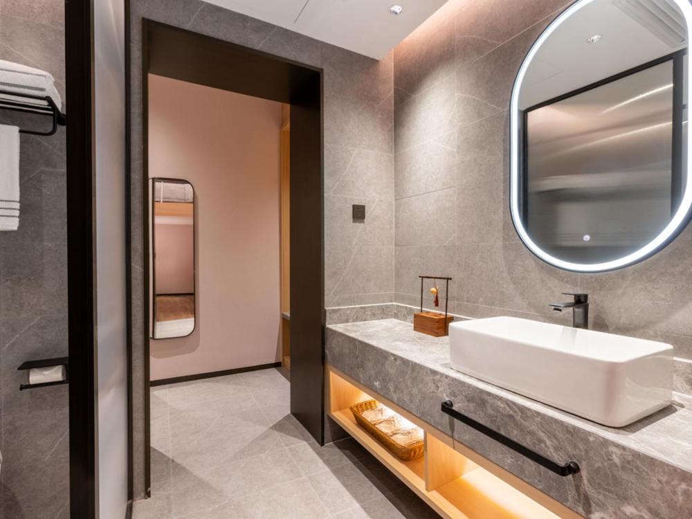 Hotel Yunju Yonghe Palace Guijie Siheyuan 3*